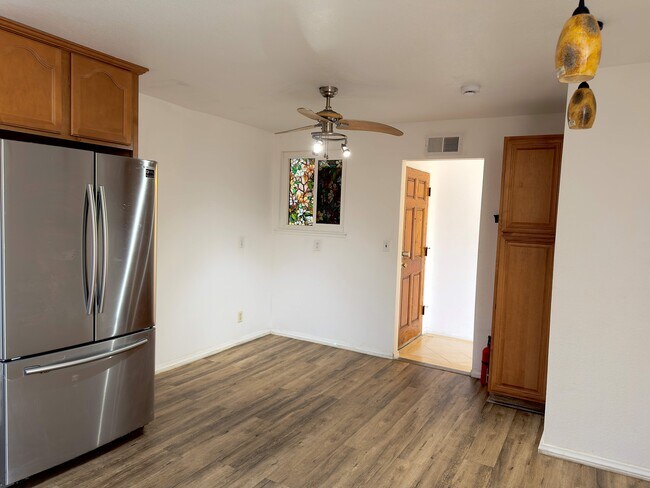 Building Photo - 7091 Eckstrom Ave