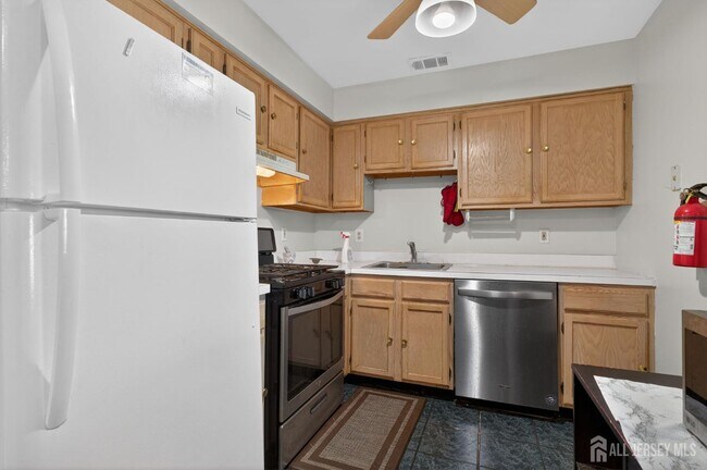 Foto del edificio - 726 Waterford Dr