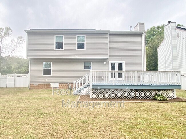 Foto del edificio - 184 Stony Ridge Ct