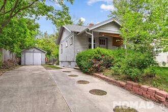 Building Photo - 5163 Beach Ct