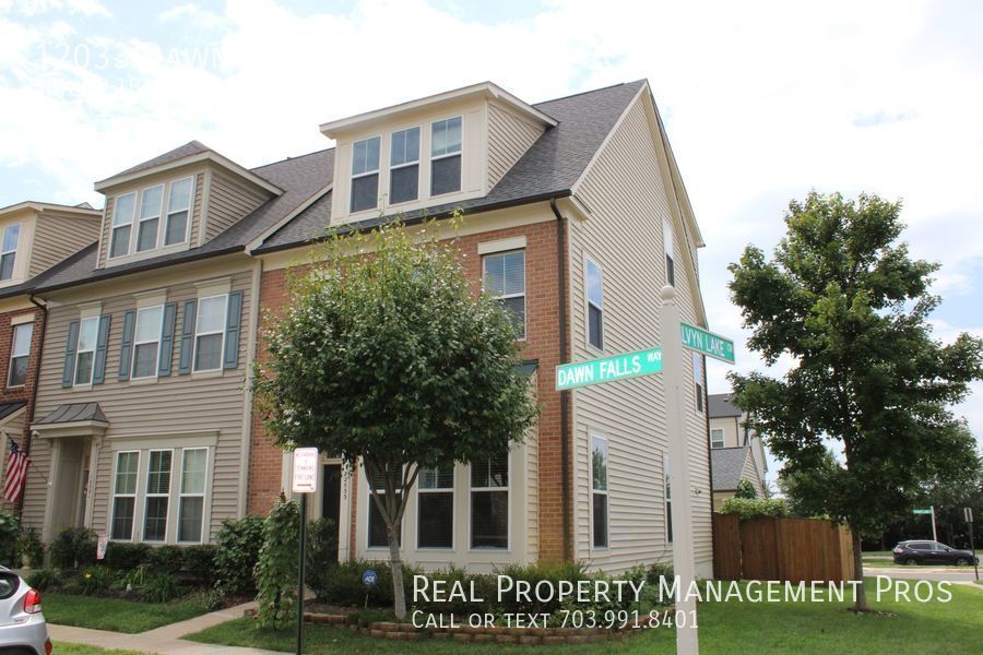 12033 Dawn Falls Way, Bristow, VA 20136 Townhome Rentals in Bristow