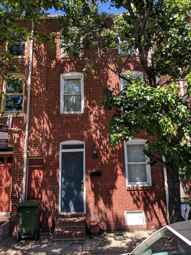 Building Photo - 2306 Cambridge St