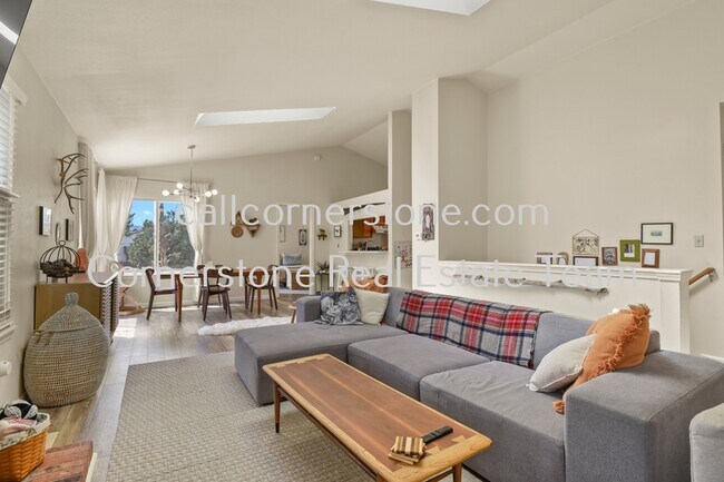 Foto del edificio - 8640 Boxelder Dr