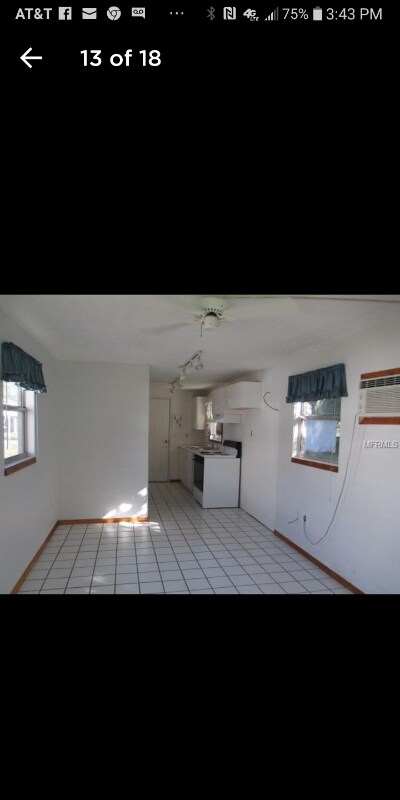 Building Photo - 255 N Myrtle Dr