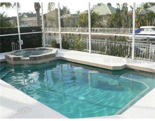 Foto del edificio - 4747 Compass Dr