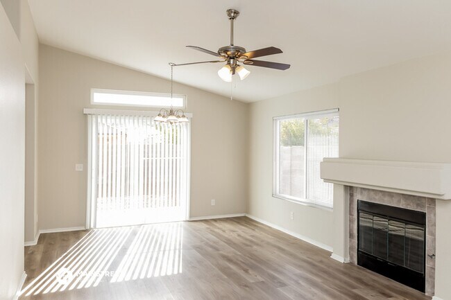 Building Photo - 5727 Ballinger Dr