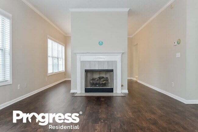 Building Photo - 1570 Township Terrace