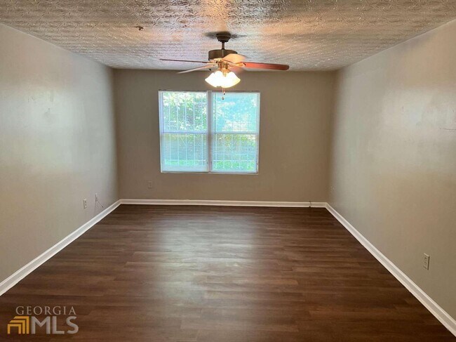 Building Photo - 9103 Fairington Ridge Cir