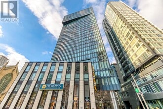 Building Photo - 60 Shuter St
