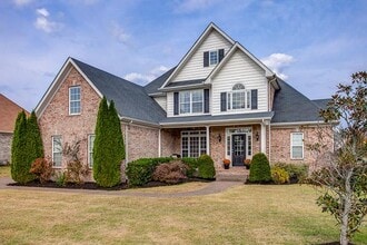 Building Photo - 1040 Pittman Dr