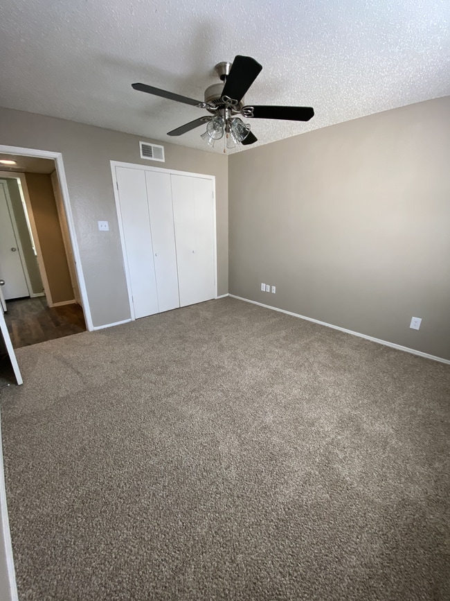 IMG_1978.jpg - Walnut Creek Apartments