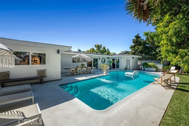 Building Photo - 820 Presidio Dr