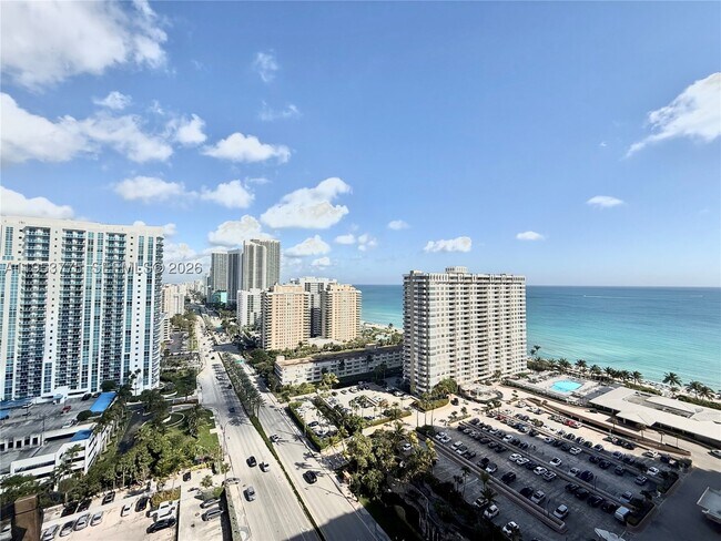 Foto del edificio - 1985 S Ocean Dr