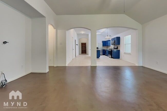 Building Photo - 14 E Sage Creek Pl