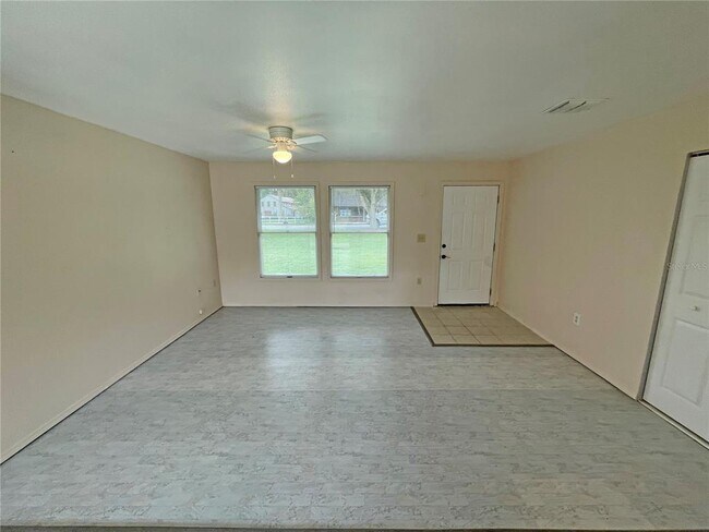 Building Photo - 5601 Avenue G