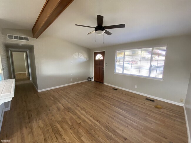 Foto del edificio - 3 br, 1 bath House - 1242 Rodgers Rd