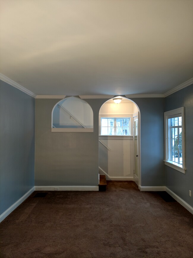 Building Photo - 524 Park Ave. SW