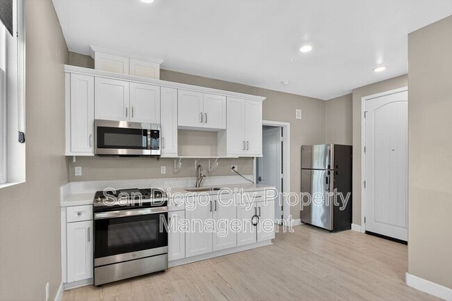 Foto del edificio - 1735 Artemisia Ct