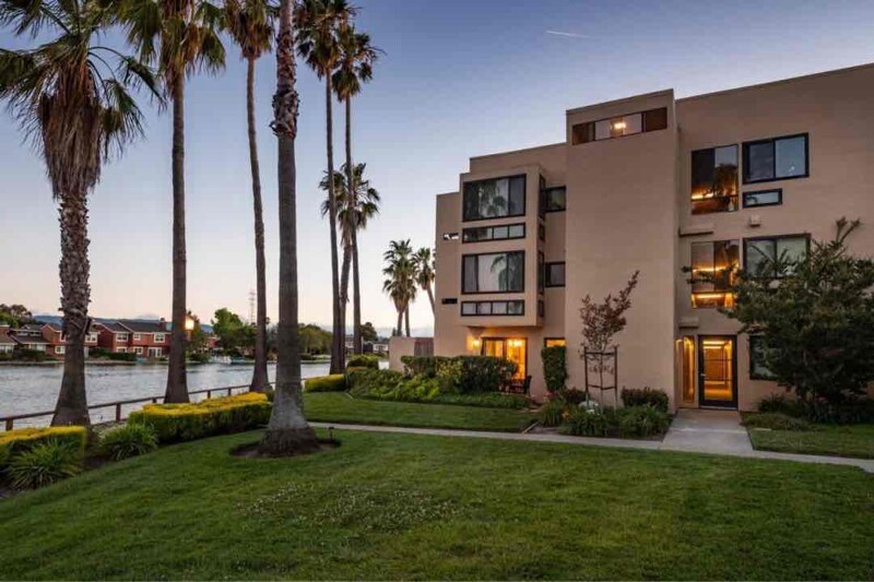 Foto principal - 920 Beach Park Blvd
