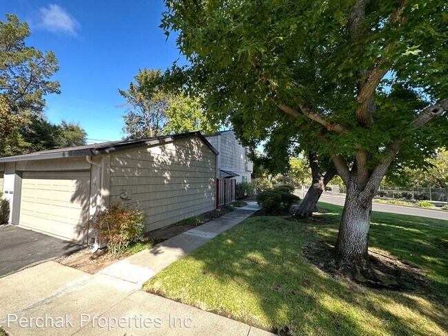 Building Photo - 2 br, 2.5 bath House - 1918 Cannon Place