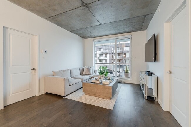 Building Photo - 17 Ave Gendron