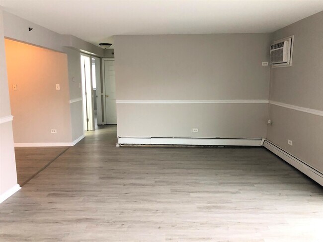 Building Photo - 8656 84th Ct