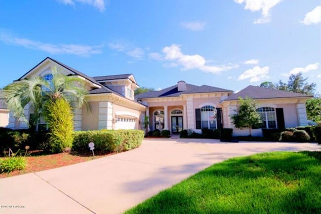 Foto del edificio - Gated Community