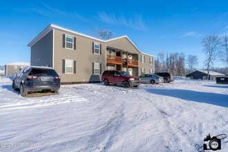 Building Photo - 1635 S Pollywog Pl