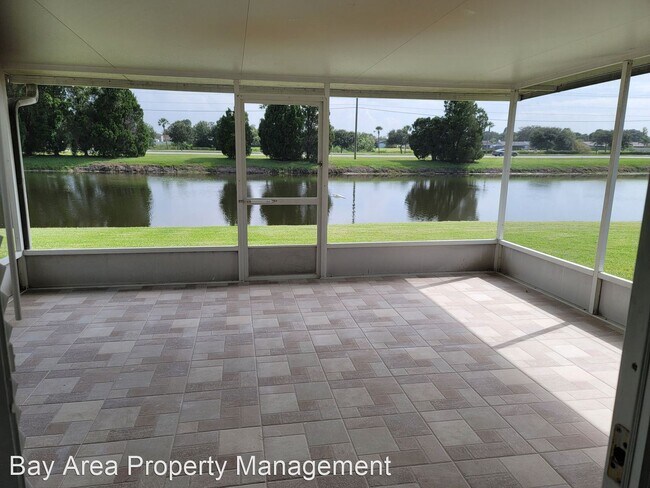 Foto del edificio - 659 Kensington Lake Cir