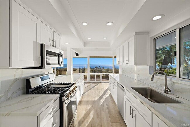 Foto del edificio - 32461 Mediterranean Dr