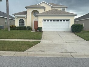 Building Photo - 8029 King Palm Cir