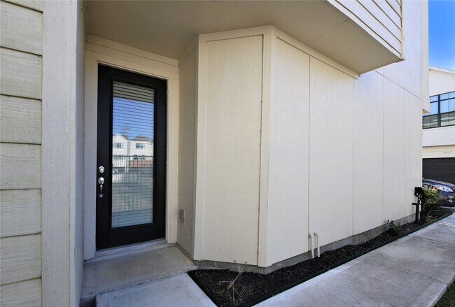 Foto del edificio - 3916 Tulane Oak Dr