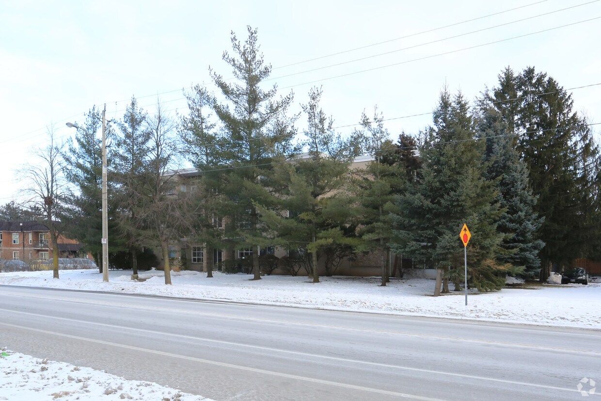 Photo du bâtiment - 205 Lorraine Ave