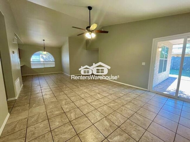 Foto del edificio - Your New Home in Peoria! 3bed 2bath - Community POOL