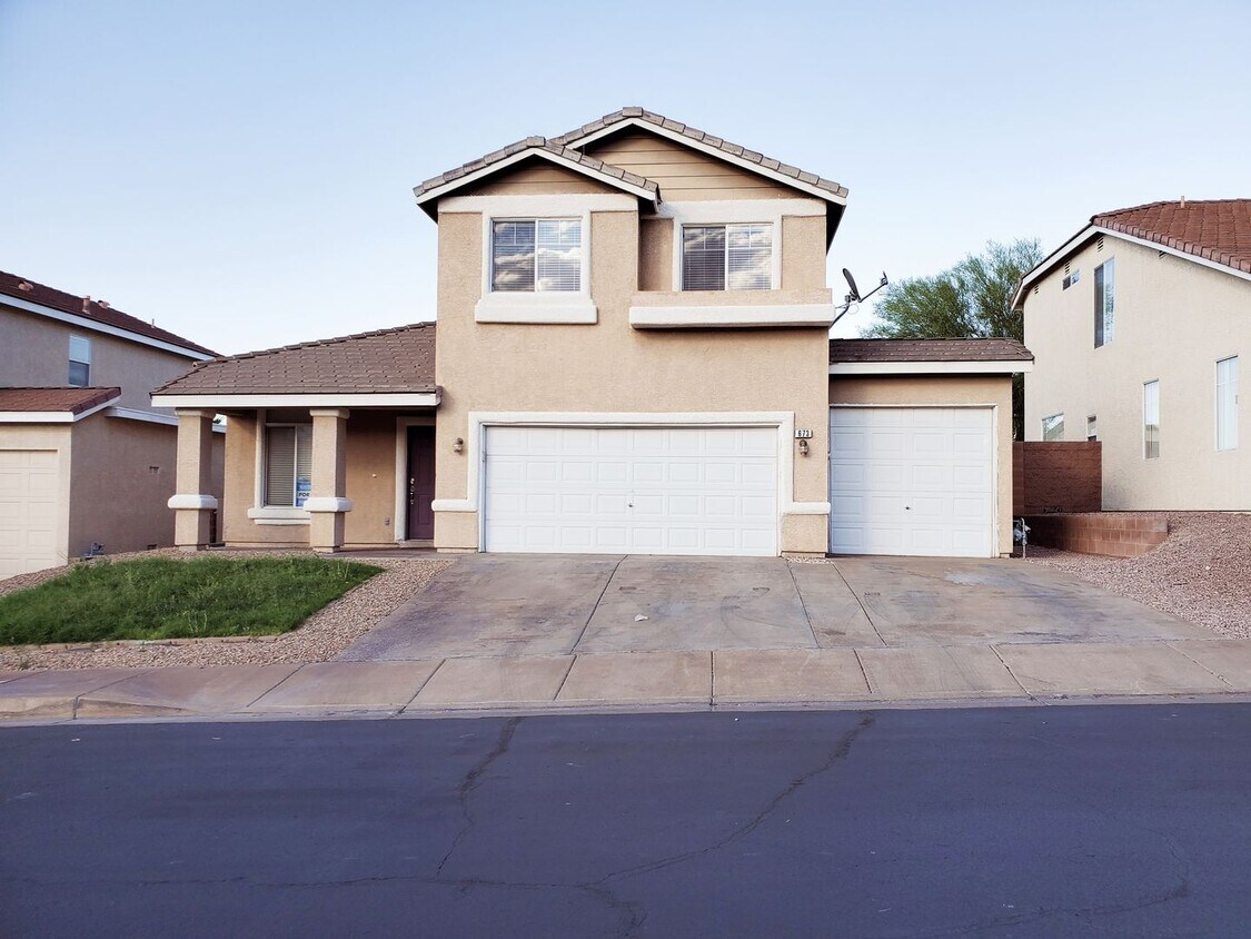 Primary Photo - LOVELY 3 BED/ 2.5 BATH HOME W/ 3 CAR GARAGE!