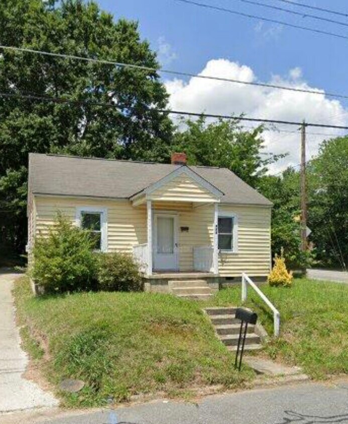 Foto principal - 829 Broad Ave