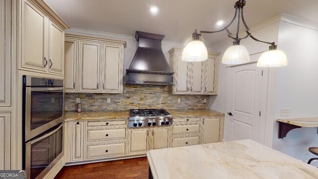 Building Photo - 1512 Barksdale Ct NW