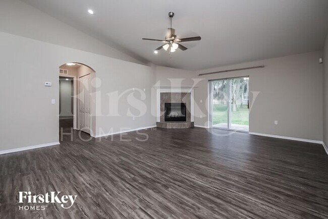 Foto del edificio - 6531 Evergreen Park Dr