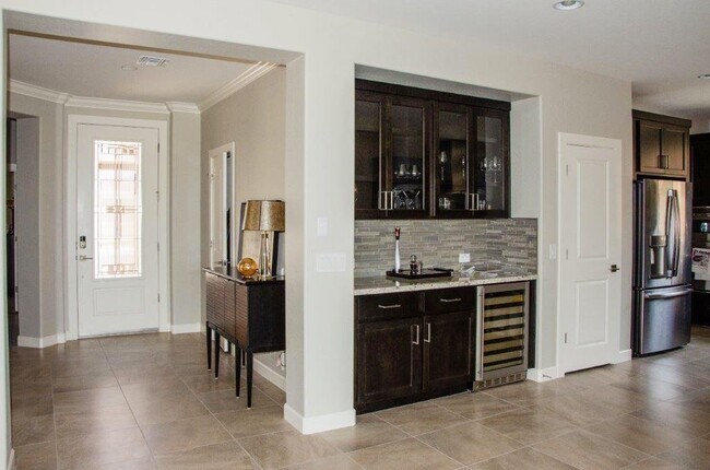 Foto del edificio - Beautiful 2 bedroom, 2 bath, plus den in an amazing 55+ community in Encanterra! - MEMBERSHIP INC...