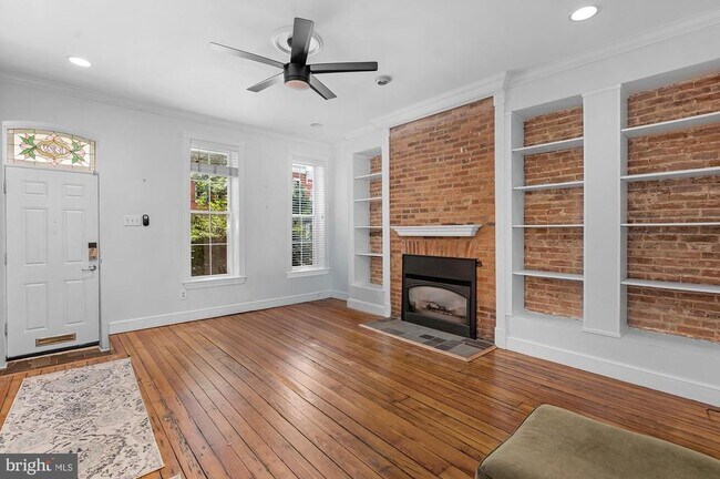 Foto del edificio - 1329 S Charles St