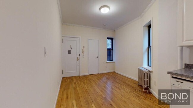 Foto del edificio - 241 E 38th St