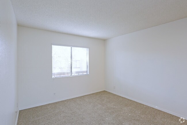 2 HAB, 2 BA - 925 ft² - North Bonita Apartments