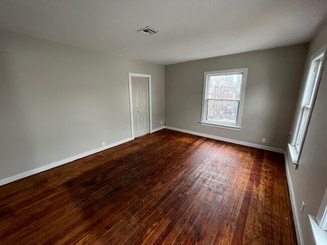 Living Room - 1213 E 8th St