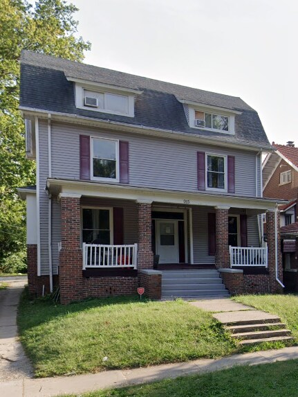 Foto principal - 915 W Main St