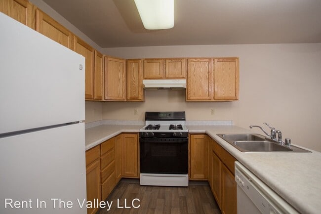 Building Photo - 201 E Kalli Cir
