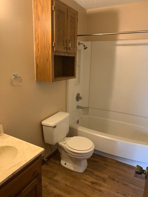 Bathroom 1 - 822 Fremont St