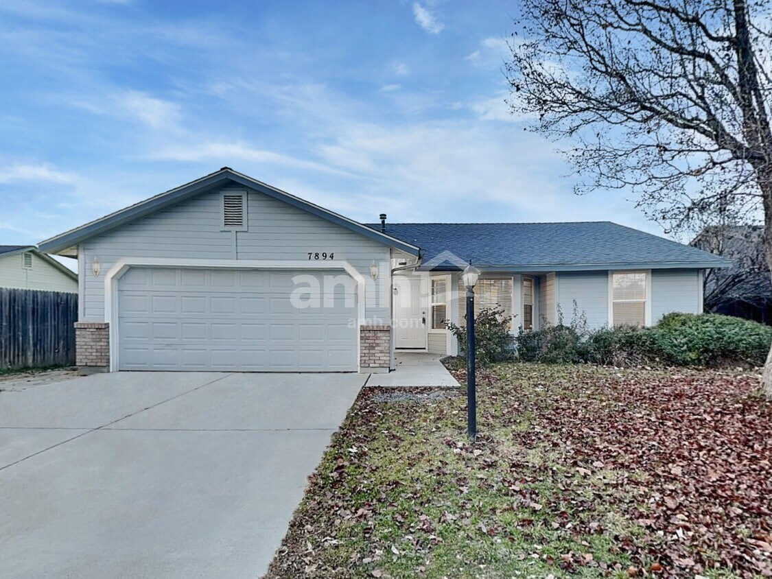 Primary Photo - 7894 W Whittaker Street