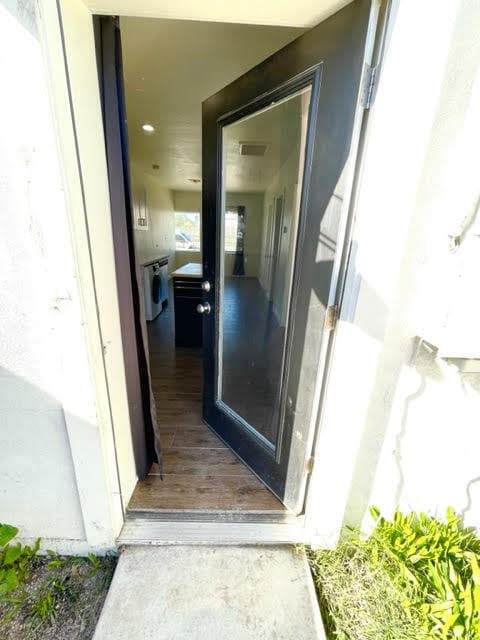 Photo - Renovated. with private yard!!! Townhome