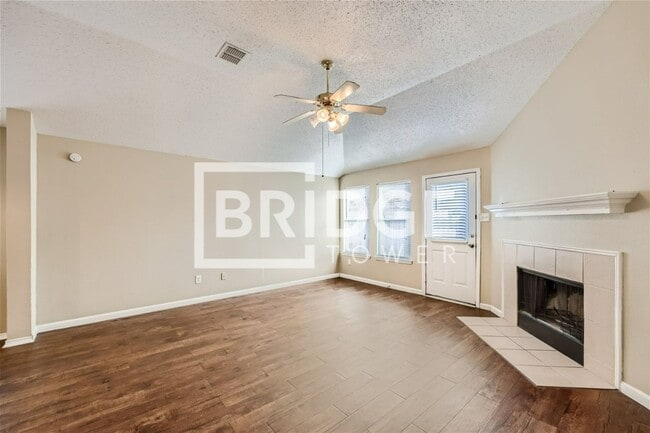 Foto del edificio - 2210 Sumac Drive