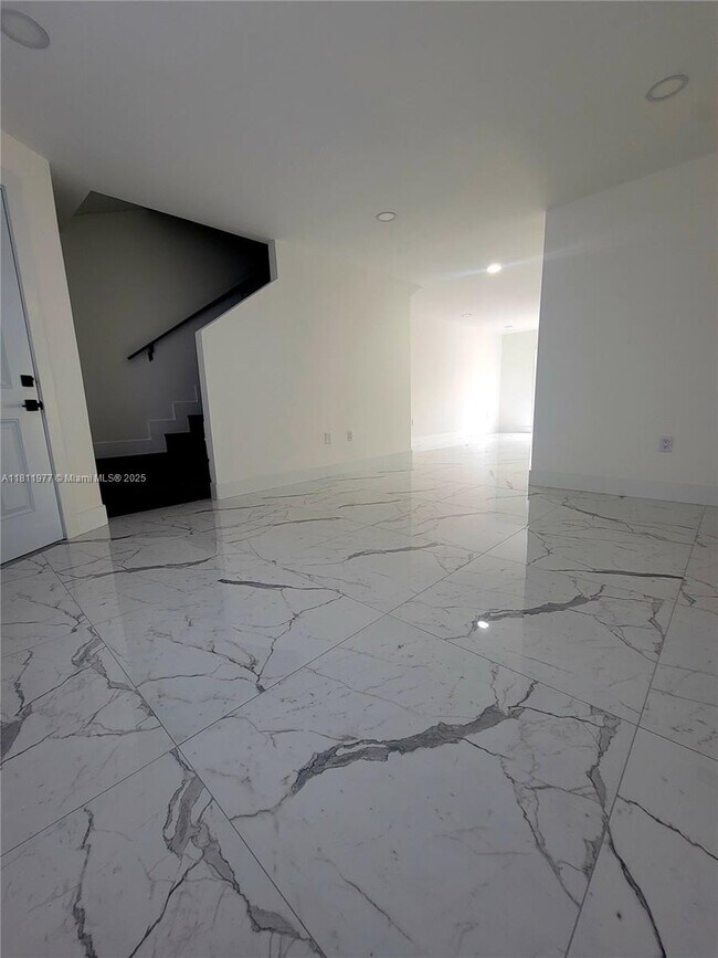 Foto del edificio - 5913 SW 36th Ct